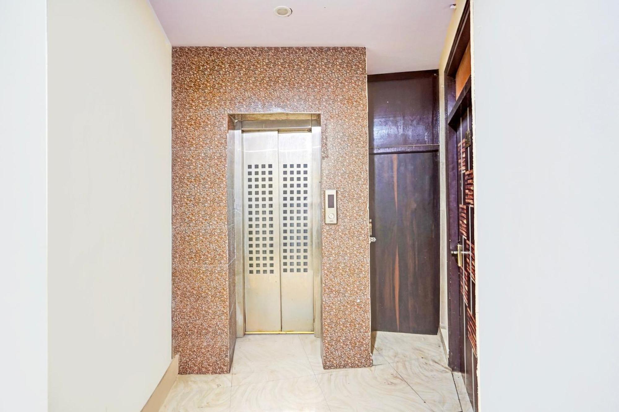 Super Hotel O Charbagh Formerly Khalsa Inn Lucknow Exterior photo